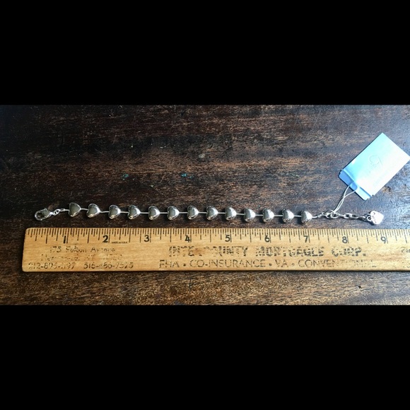 Nine West Silver heart bracelet - 8-1/2” NWT - Picture 4 of 5